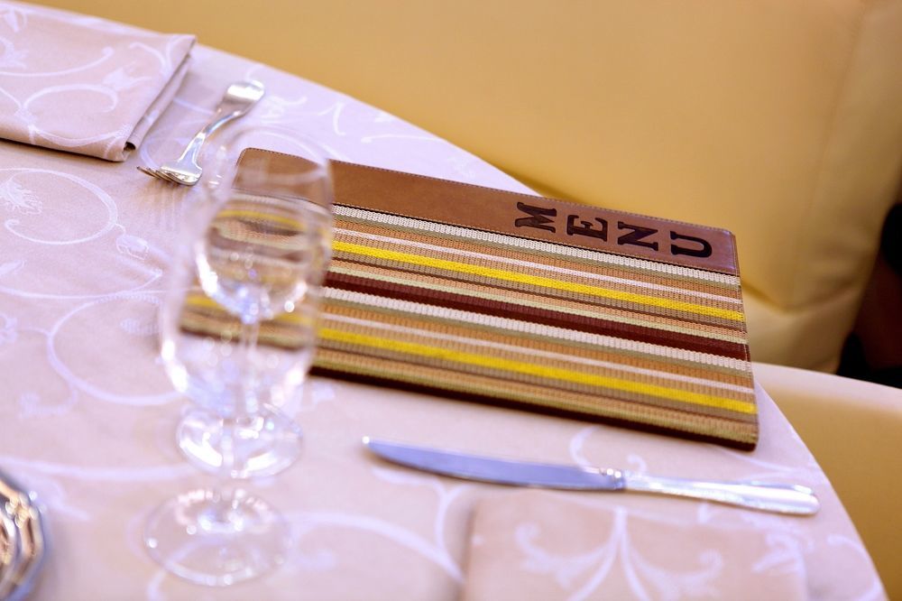 Hotel Logis Restaurant De La Paix 3*
